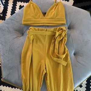 Mustard yellow super cute two piece set!